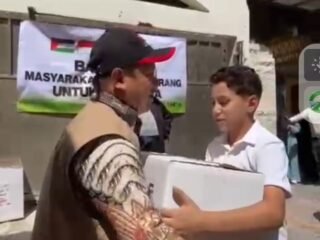 Delegasi Aksi Peduli Palestina MUI Kota Tangerang Salurkan Bantuan Langsung ke Pengungsian Palestina