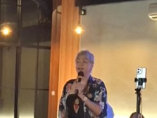 Jelang Launching, Rhona Keller Tampil Memukau di Cafe ' Ingat Kamu'