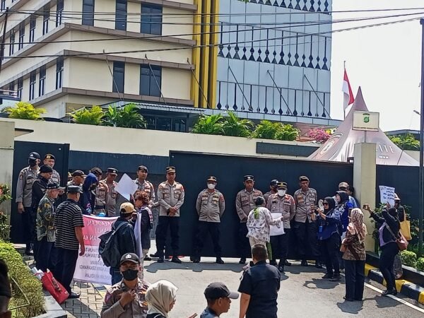 Puluhan Laporan Mandek, Warga Desak Kanit Harda Polres Bekasi Kota Dicopot