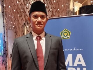 Dr. Iskandar Terima SK Guru Besar dari Kemenag, Tekankan Peran Akademisi Berdampak bagi Masyarakat