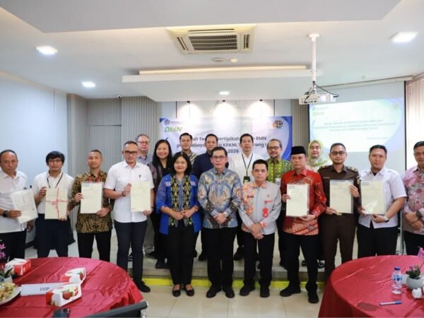 Dukung Proyek Strategis Nasional, Kantor Pertanahan Kota Tangerang Serahkan 18 Sertipikat BMN Jalan Tol Senilai Rp729 Miliar